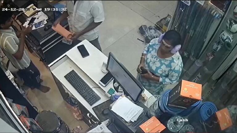 Woman steals goods pretending to buy in Coimbatore