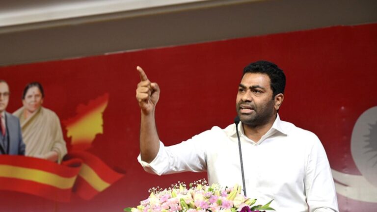 குடும்பமே எதிர்ப்பா? அதிமுகவில் ஐக்கியமான மாமியார்.. அதிர்ச்சியில் ஆதவ் அர்ஜுனா! Mother-in-law united in AIADMK.. Adhav Arjuna is shocked