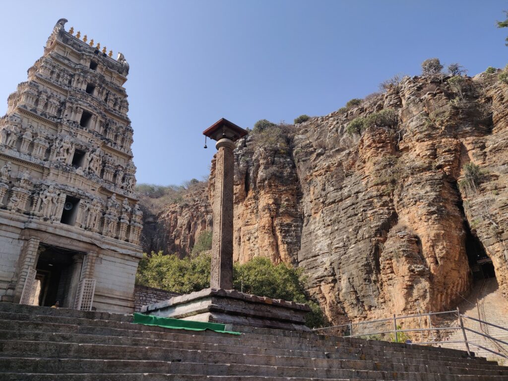 yaganti-uma-maheswara-temple-growing-nandi-mystery